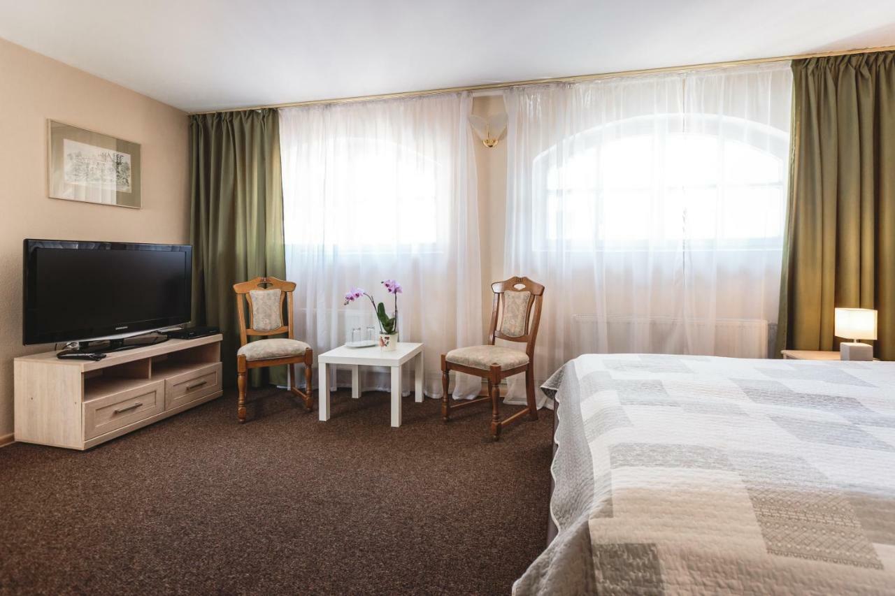 Karle Hotel Vitrupe Экстерьер фото